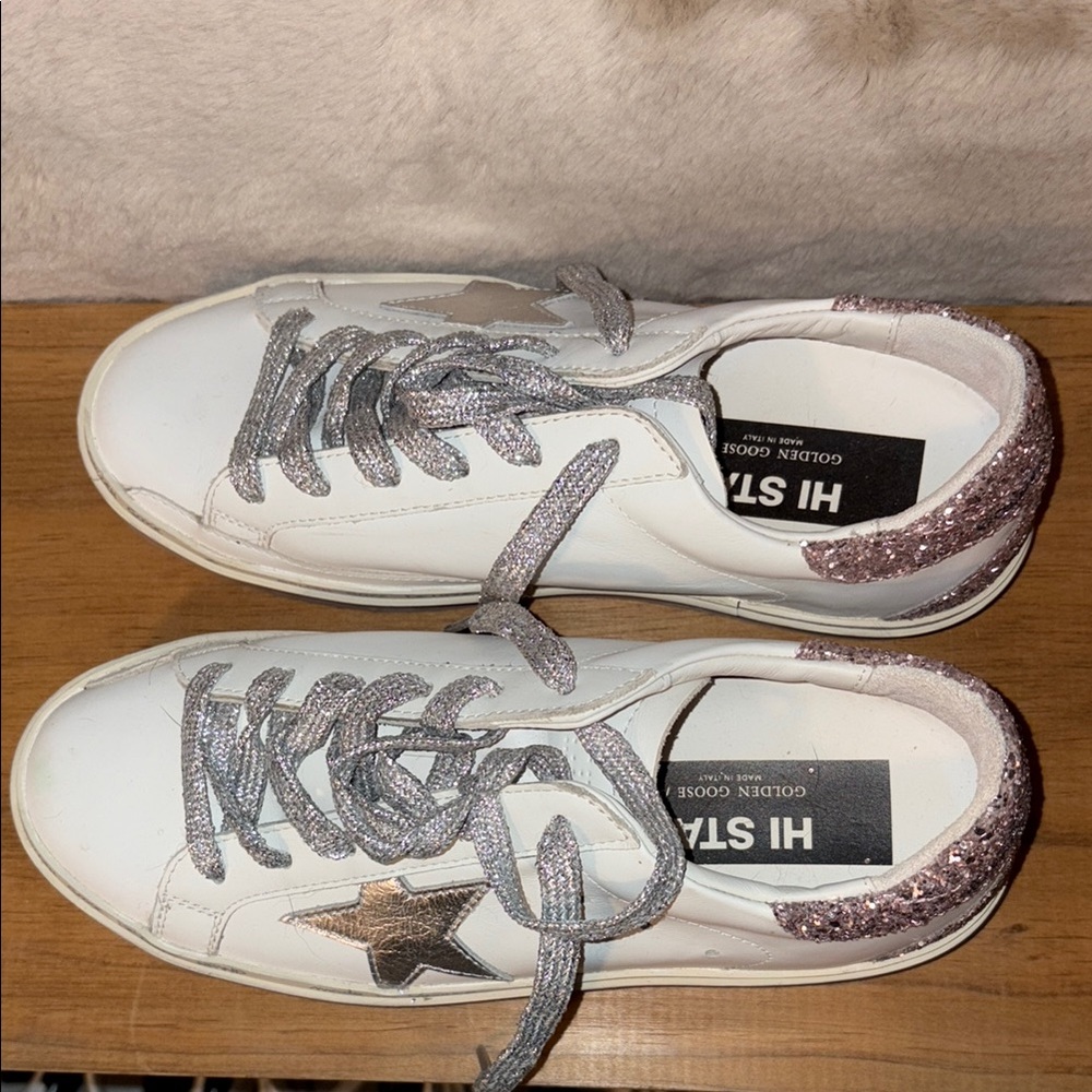 Golden Goose White and Pink Sneakers with Chic Design